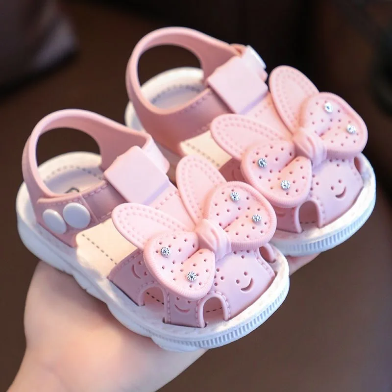 Lindas y cómodas zapatillas de - Kids Outdoor Clubhouse reseña y precio